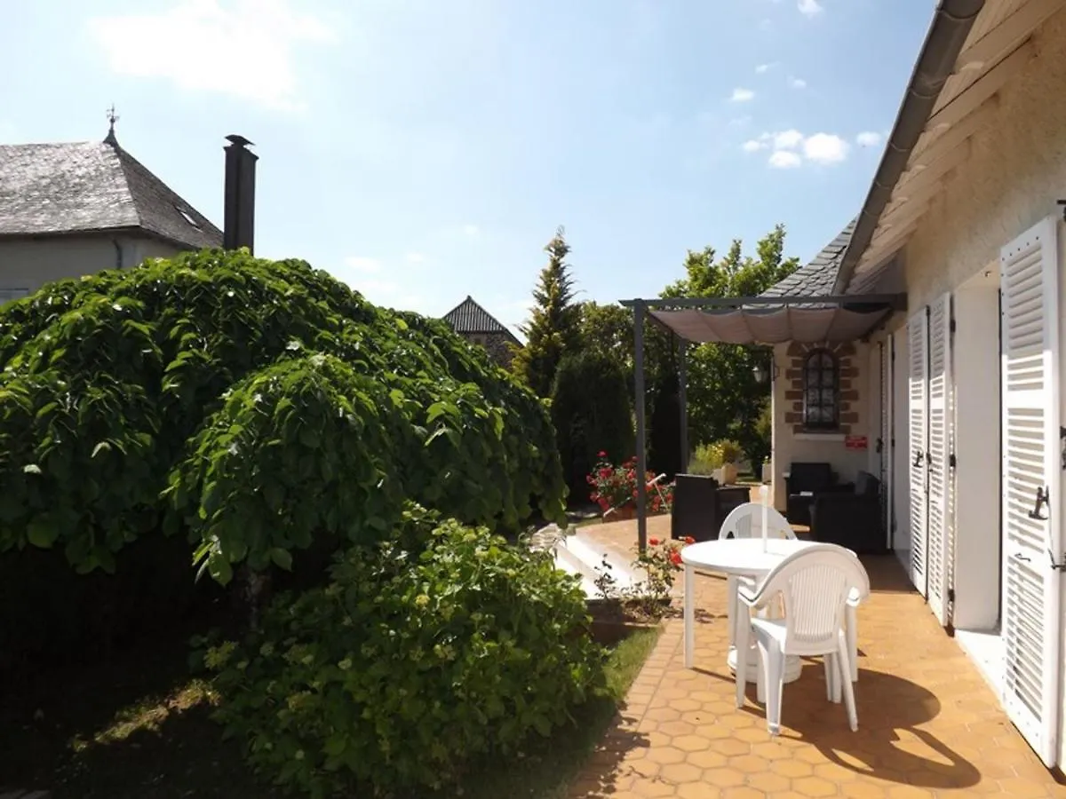 Maison De Charme Avec Jardin Et Terrasse, Proche Salers Et Puy Mary, Animaux Acceptes - Fr-1-742-165 Pleaux 0*,  France