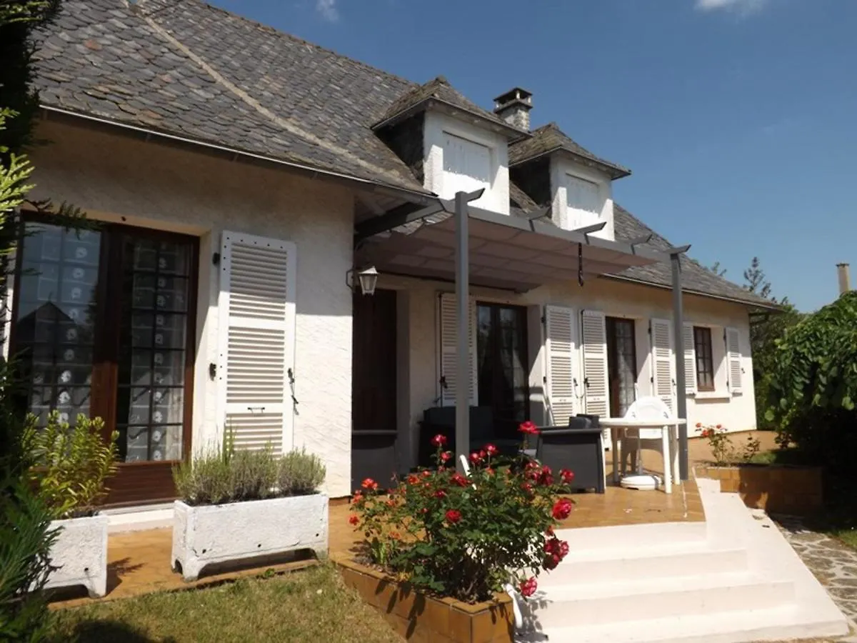 Maison De Charme Avec Jardin Et Terrasse, Proche Salers Et Puy Mary, Animaux Acceptes - Fr-1-742-165 Pleaux 0*,  France